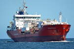 Die CORAL PATULA ,LPG Tanker, IMO-Nummer:9425241 Flagge:Niederlande L�nge:115.0m Breite:20.0m Baujahr:2009 Bauwerft:Sekwang Heavy Industries,Ulsan S�dkorea vor der Alten Liebe Cuxhaven am 25.06.26