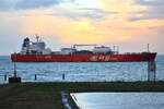 MYKLEBUST , LPG Tanker , IMO 9914632 , Baujahr 2022 , 180 x 29 m , 22.12.2025 ,Cuxhaven , Alte Liebe , 