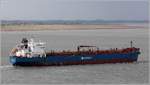 Die NORD HUMMOCK (IMO 9352195) fährt in Höhe Bremerhaven weserabwärts. Der Tanker wurde 2007 gebaut, ist 183 m lang und 27,39 m breit, hat eine GT/BRZ von 23.304 und eine DWT von 37.157 t. Heimathafen ist Hellerup (Dänemark). 29.10.2020