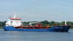 Hamburg am 8.7.10 - Der Tanker MAERSK NAIRN luft ein.