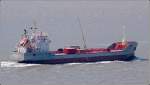 Die 2005 gebaute OCTAVIA (IMO 9326677) am 05.05.2007 Weser abwrts fahrend. Sie ist 83,40 m lang, 12,90 m breit und hat eine GT/BRZ von 2143. Ihre Tanks sind so ausgerstet, dass die Ladung bis auf 65 C aufgeheizt werden kann. Der Doppelhllentanker fhrt unter cyprischer Flagge mit Heimathafen Limassol.