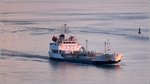 Die 2008 gebaute SULPHUR GENESIS (IMO 9511789) kommt am Abend des 15.06.2016 durch den Blexer Bogen die Weser herunter. Dieser Chemikalientanker ist 95 m lang, 14,5 m breit, hat eine GT/BRZ von 3.235 und eine DWT von 4.451 t. Heimathafen ist Valletta (Malta). 