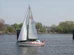 (Hamburg,April 03)- Eine Najad320 im hamburger Khlfleethafen. Das ist eine schne 10m Yacht, wie ich sie mir auch wnschen wrde.