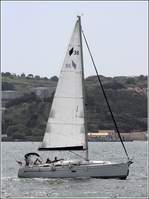 Die Segelyacht PYPAS bei einem Törn auf dem Tejo vor Lissabon. 21.04.2017
