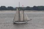 Der Schoner  Elbe 5  auf der Elbe, höhe Wedel, 01.08.2010