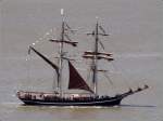 Die EYE OF THE WIND wurde 1911 als Toppsegelschoner FRIEDRICH gebaut, spter zum Motorschiff umgebaut. 1973 wurde sie wieder zum Segelschiff, diesmal als Brigantine getakelt. Sie ist 40 m lang, 7  m breit und hat eine Segelflche von 750 m. Am 30.04.2011 begleitete sie auf der Weser den Weltrekordversuch zur lngsten Sportbootparade der Welt. Nheres zum Schiff unter: http://www.eyeofthewind.net/