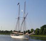 JOANNA SATURNA aus Finnland im NOK am 20-08-2015 in Kl.Königsförde.
1903 in Holland als Frachtsegler gebaut,das schiff hatte auch die Deutsche und 
Norwegische Flagge 2000 in Finnland umgebaut Charter-Segelschiff.