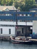 Die Seladon am 26.07.2014 im Hafen von Bergen.