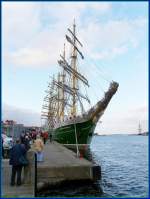 Die neue ALEXANDER VON HUMBOLDT II IMO 9618446, kam heute zusammen mit der russ. MIR zu einer Stppvisite in den Travemnder Hafen...  Aufgenommen: 15.09.2012