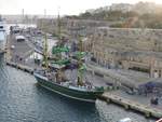 Das Schiff ist als Bark getakelt. Es ist 65 Meter lang, 10 Meter breit und verfügt über 24 Segel mit insgesamt 1.360 Quadratmetern Segelfläche. Die ALEXANDER v HUMBOLDT 2 am 15.10.2015 in La Valletta /Malta