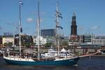 3-Master ANTIGUA (IMO 5019800); Datum: 10.05.2015; Aufnahmeort: Elbe/Hafen Hamburg, Deutschland.
