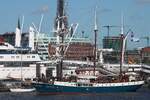 3-Master ATLANTIS (IMO 8333635); Datum: 10.05.2015; Aufnahmeort: Elbe/Hafen Hamburg, Deutschland.