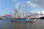 GROßHERZOGIN ELISABETH (IMO 5309413) am 7.9.2020, Hamburg unter Segel einlaufend, Elbe Höhe Neumühlen, Begleitschiff bei der Einlaufparade der „PEKING“ / Ex-Namen: SAN