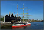 Das Museumsschiff  Glenlee  liegt am 06.05.2025 am Riverside Museum in Glasgow vor Anker. Der Frachtsegler wurde 1896 in Dienst gestellt.