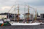 3-Master GORCH FOCK (IMO 5133644); Datum: 10.05.2013; Aufnahmeort: Elbe/Hafen Hamburg, Deutschland.
