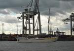 Hamburg am 29.08.2011.Die  MARE FRISIUM   Das Schiff wurde 1916 als Logger unter niederländischer Flagge mit dem Namen Petronella zu Wasser gelassen.