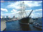 Segelschiff Rickmer Rickmers am 9. 6. 2003 in Hamburg St. Pauli Landungsbrcken. Gerne nhere Angaben erwnscht.