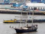 Die Thalassa am 12.05.2013 im Hafen von Hamburg.