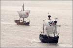 Die LISA VON LBECK (im Vordergrund) und die ROLAND VON BREMEN sind zwei weitere Hanse-Koggen, die am mittelalterlichen Havenfest in Bremerhaven teilnahmen. Aufnahmedatum: 18.05.2007
