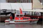 Die HENRICH WUPPESAHL ist ein 10,1-Meter-Seenotrettungsboot der DGzRS. Stationiert ist sie in Neustadt i.H.. Während der Feierlichkeiten zum 150. Geburtstag der DGzRS war sie in Bremerhaven zu sehen, wie hier am 01.06.2015. 
