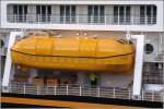 Tender-/Rettungsboot 15 der DISNEY FANTASY (IMO 9445590). Bremerhaven, 30.01.2012.