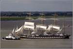 Das russische Segelschulschiff KRUZENSHTERN beim Sail-In zur Sail 2010 in Bremerhaven. 25.08.2010
