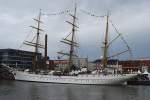 Natrlich darf auf der Sail 2010 in Bremerhaven auch die Gorch Fock nicht Fehlen Lnge:89,30m Breite:12,00m Tiefgang:5,60m Segelflch:2034m 	Besatzung:210 Personen aufgenommen am 29.08.10  