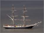 Die Brigg MORGENSTER ist 49 m lang, 6,60 m breit und hat eine Segelflche von 550 m, Heimathafen ist Den Helder (Niederlande). Hier ist sie am 25.08.2010 auf der Weser unterwegs.