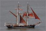 Die 1911 in Brake gebaute Brigg EYE OF THE WIND ist während der Sail 2015 Bremerhaven auf der Weser unterwegs. Sie ist 40,23 m lang, 7,01 m breit und hat einen Tiefgang von 2,70 m. Die Segelfläche beträgt 750 m². Heimathafen ist Jersey. Frühere Namen: FRIEDRICH, SAM, MERRY, ROSE MARIE. 14.08.2015