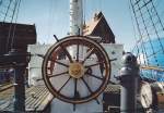 das Steuerrad der Gorch Fock im Hafen von Stralsund Juli 2010.