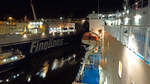 Blick von der von Lübeck-Travemünde auslaufenden NILS HOLGERSSON auf die FINNMAID der Finnlines.