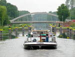 GMS  ZANDER  (04012740 , 80 x 8,20m) am 02.09.2021 im  ELBE-LÜBECK-KANAL  vor der  SCHLEUSE BERKENTHIN  zu Tal nach Lübeck.