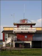 Auf der DLRG-Rettungsstation in Husum-Dockkoog ist eine Lichtsignalanlage installiert, die der Husum ansteuernden Schifffahrt anzeigt, ob das Sperrwerk vor Husum geschlossen oder geffnet ist. 13.08.2010