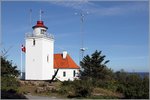 Der Leuchtturm Hammer Odde steht an der Nordküste Bornholms. Er hat eine Höhe von 12 m, das Feuer befindet sich 21 m über der Wasserlinie. In Betrieb genommen wurde der Turm 1895 als Ersatz für den Leuchtturm Hammeren fyr, dessen Feuer wegen seiner Lage (Feuerhöhe 91 m) bei Nebel häufig nicht zu sehen war. 27.08.2016