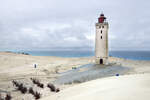 Der Leuchtturm Rubjerg Knude Fyr wurde im Jahr 1900 an der d�nischen K�ste von Rubjerg Knude hinter einer damals nur zwei bis drei Meter hohen D�ne zusammen mit vier Nebengeb�uden, den W�rterh�uschen,