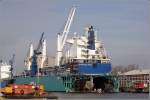 Die 2008 gebaute SAFMARINE ANITA (IMO 9359947) liegt am 13.03.2011 im Dock 1 der MWB in Bremerhaven. Sie ist 140 m lang, 22 m breit und hat eine GT von 9938. Sie fhrt unter der Flagge der Schweiz.