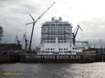 REGAL PRINCESS (IMO 9584724) am 23.4.2017, Hamburg, Elbe, bei Blohm + Voss in Dock Elbe 17 /
Kreuzfahrtschiff, Royal Klasse  / BRZ 142.714 / Lüa 330 m, B 38,4 m, Tg 8,55 m / 6 Wärtsilä-Diesel, 4x 12V46 + 2x 14V46, gesamt 62.400 kW (84.840 PS), 22 kn / gebaut 2014 bei  Fincantieri – Cantieri Navali Italiani S.p.A. Monfalcone, Italien  / zugl. Pass. 3560 / Reederei: Princess Cruises, Flagge: Bahamas, Heimathafen: Hamilton / 
Arbeiten bei B+V: Einbau eines neuartigen elektronischen Kontroll- und Bedienungssystem für Passagiere, Überholung innen + außen, Anstricherneuerung /
