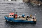 Die SEA SEEKER, ein Inspektionsschiff der Teignmouth Maritime Services Ltd., ist vor der Hafeneinfahrt von Polperro im Einsatz. Die SEA SEEKER ist 17 m lang, 4,7 m breit und hat einen Tiefgang von 2,3 m. 31.05.2012