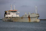 L'ETOILE beim Einlaufen am 10.02.2023 in Warnemünde