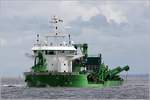 Der 2017 gebaute Laderaumsaugbagger SCHELDT RIVER (IMO 9778143) ist am 08.07.2019 auf der Unterelbe im Einsatz. Er ist 115,80 m lang und 25 m breit, hat eine GT/BRZ von 9.459 und eine DWT von 8.979 t. Heimathafen ist Antwerpen (Belgien).