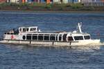 Hafenbarkasse DIPLOMAT (ENI 04806910); Eigner/Betreiber: B�low; Datum: 24.05.2026; Aufnahmeort: Elbe/Hafen Hamburg, Deutschland.