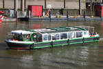 Hafenbarkasse GÜNTER EHLERS (MMSI 211349010); Eigner/Betreiber: Ehlers; Datum: 10.06.2015; Aufnahmeort: Elbe/Hafen Hamburg, Deutschland. Das Bild zeigt die GÜNTER EHLERS im CitySportboothafen.