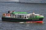 Hafenbarkasse HELGA EHLERS (H 3048); Datum: 24.08.2026; Aufnahmeort: Elbe/Hafen Hamburg, Deutschland.