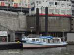 JESSICA ABICHT  (ENI 05103700) am 16.4.2013, Hamburg, Anleger Hafentor /  Barkasse / Lüa 19,31 m, B 4,66 m, Tg 1,59 m / 136 kW, 185 PS / 116 Pass.