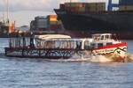 Hafenbarkasse L�TTE DEERN (ENI 05103260 ); Eigner/Betreiber: Barkassen Meyer; Datum: 23.09.2025; Aufnahmeort: Elbe/Hafen Hamburg, Deutschland.