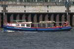 Hafenbarkasse RANDOLF 1 (ENI 05101220); Datum: 07.05.2026; Aufnahmeort: Elbe/Hafen Hamburg, Deutschland.