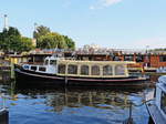 Im Hafen am Rummelsburger See  (Berlin Lichtenberg) wurde das Fahrgastschiff  Seehund  (ex Sandtor) am 15.