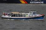 Hafenbarkasse SABINE (3019); Datum: 09.05.2026; Aufnahmeort: Elbe/Hafen Hamburg, Deutschland. Das Bild entstand anl�sslich des 837. Hafengeburtstages.