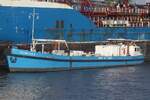 Bunkerschiff HEINRICH II (ENI 05103240); Datum: 05.10.2026; Aufnahmeort: Elbe/Hafen Hamburg, Deutschland.