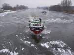 Eisbrecher auf der Westoder am 10.01.09 bei der Arbeit.Die Schiffe gehren zum WSA Eberswalde ,EB.Kienitz,EB.Frankfurt,EB.Eber.